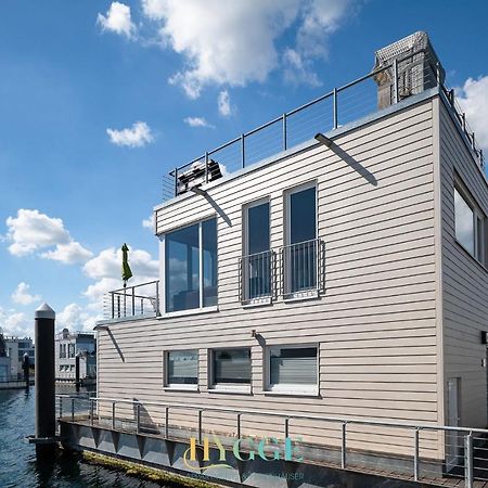 Отель Schwimmendes Haus Hygge Ольпениц Экстерьер фото